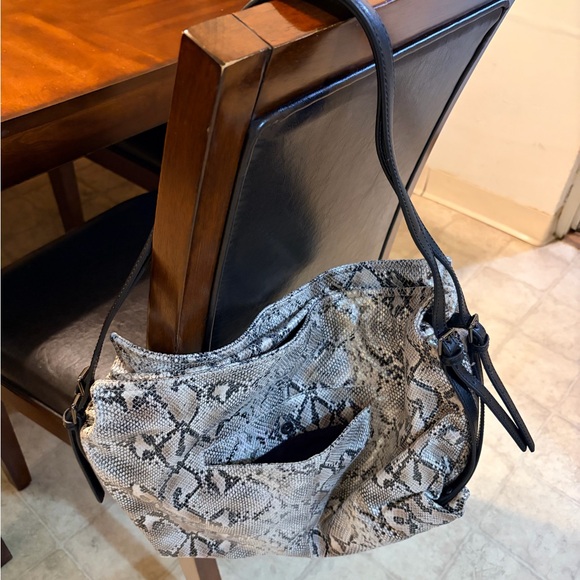 Sharif Snakeskin-Pattern Shoulder Bag in Black & Cream - Picture 2 of 5